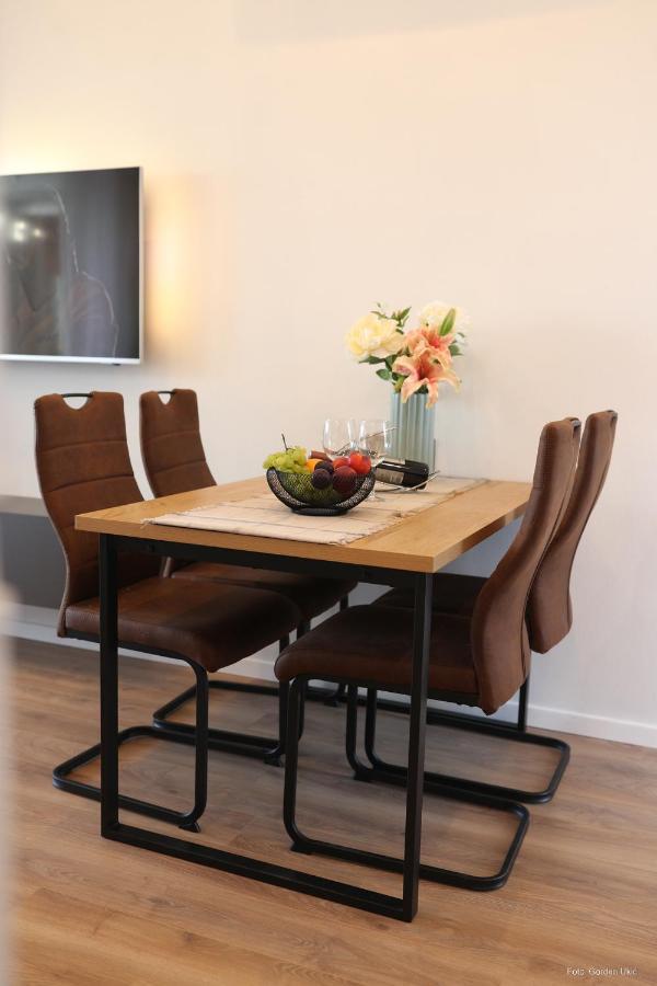 Blue Sky Apartment Ровин Екстериор снимка